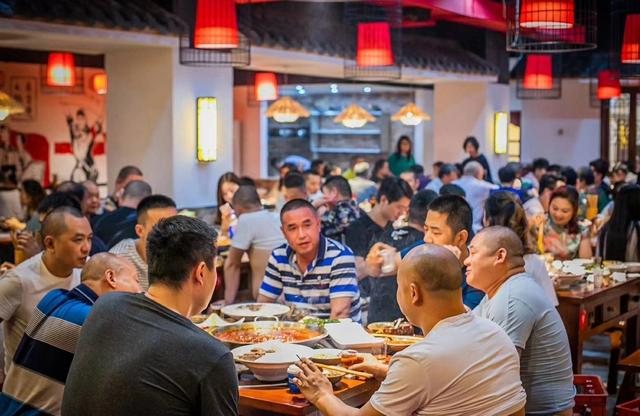 火锅生意做什么赚钱(火锅怎么做生意才能好)